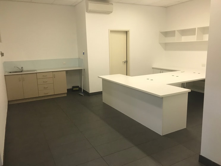 Click to view all images 2/8 Oxford Rd Ingleburn NSW 2565 - Image 3