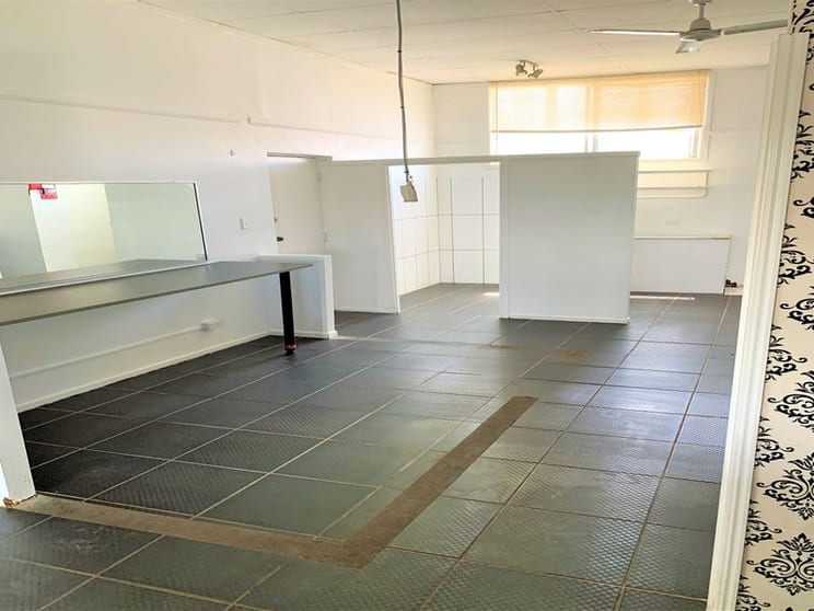 Click to view all images 1/2-8 Blundell Boulevard Tweed Heads South NSW 2486 - Image 3