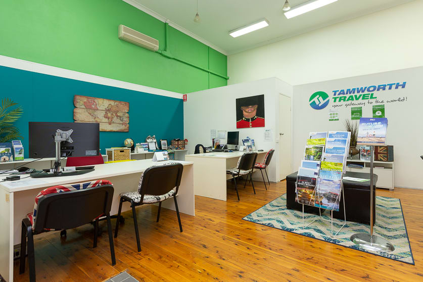 Click to view all images Shop 13 345 Peel Street Tamworth NSW 2340 - Image 1