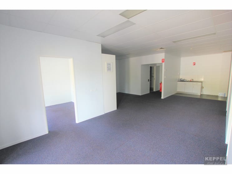 Click to view all images 3/12 Fairfax Court Hidden Valley QLD 4703 - Image 2