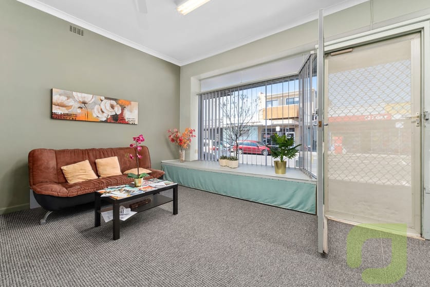 Click to view all images 41 Challis Street Newport VIC 3015 - Image 3