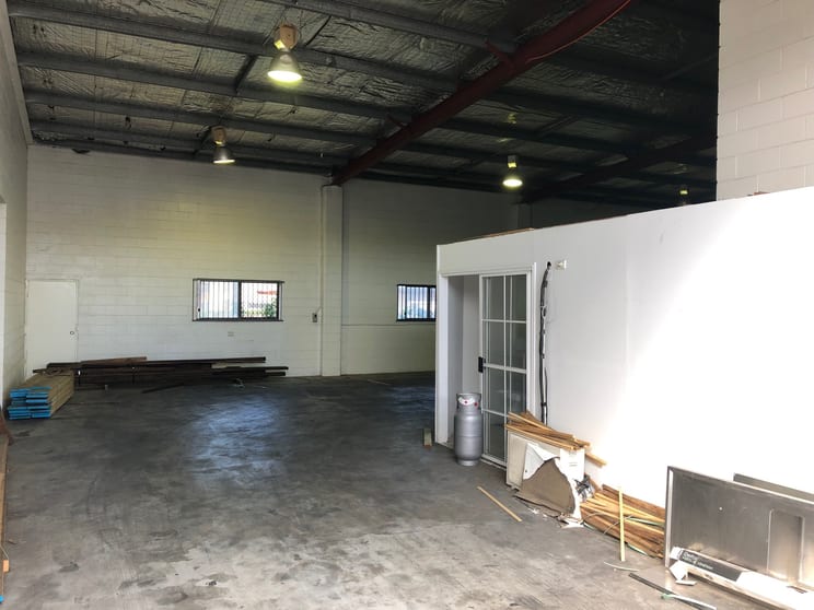 Click to view all images 2/13 Brendan Dr Gold Coast QLD 4211 - Image 3