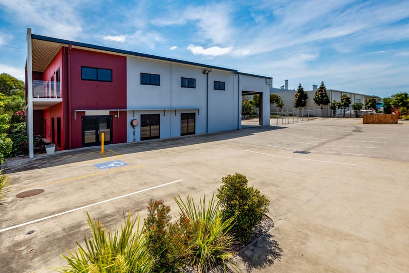 Click to view all images 15 Daintree Drive Redland Bay QLD 4165 - Image 2