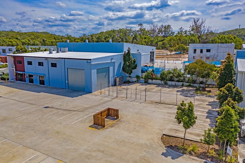 Click to view all images 15 Daintree Drive Redland Bay QLD 4165 - Image 3