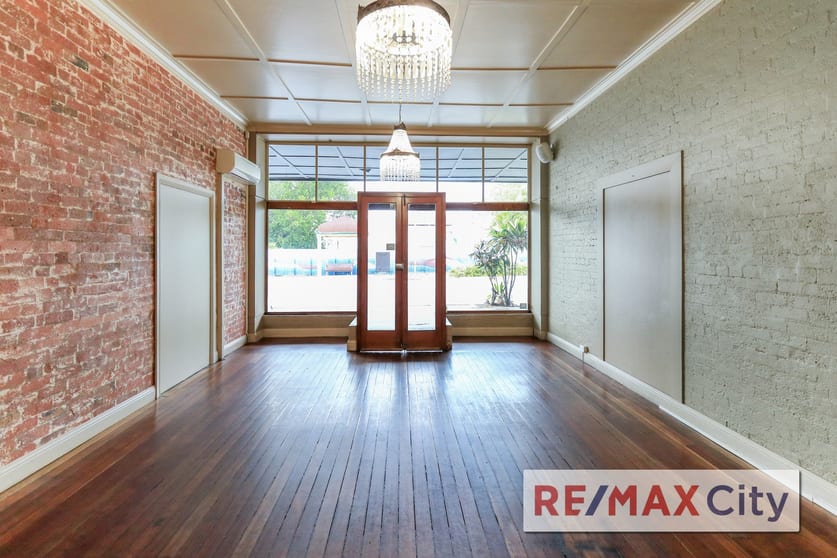 Click to view all images 8/169 Latrobe Terrace Paddington QLD 4064 - Image 3