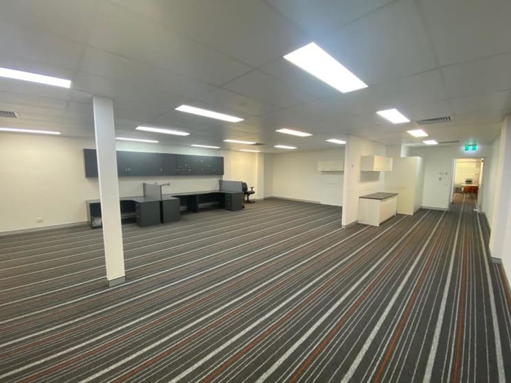 Click to view all images 138-140 Summer Street Orange NSW 2800 - Image 3