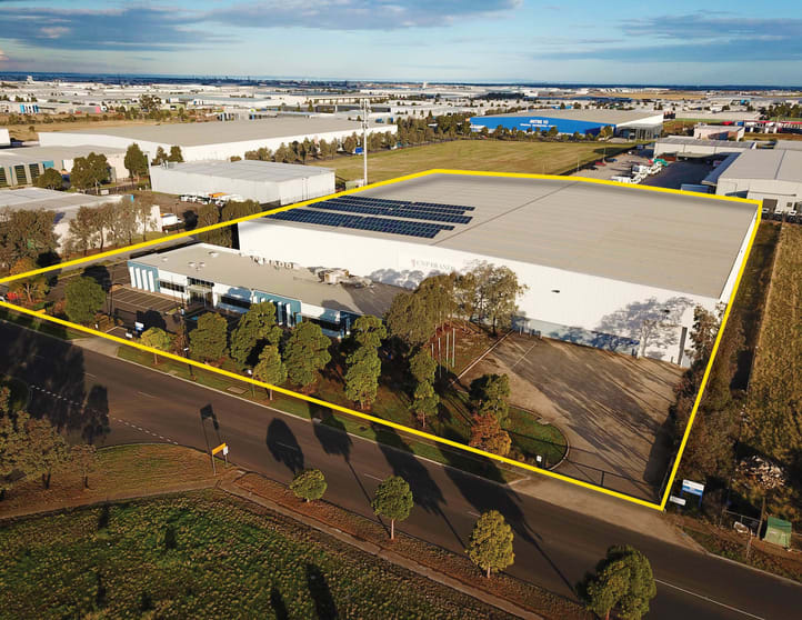 Click to view all images 20 Calarco Drive Derrimut VIC 3026 - Image 2