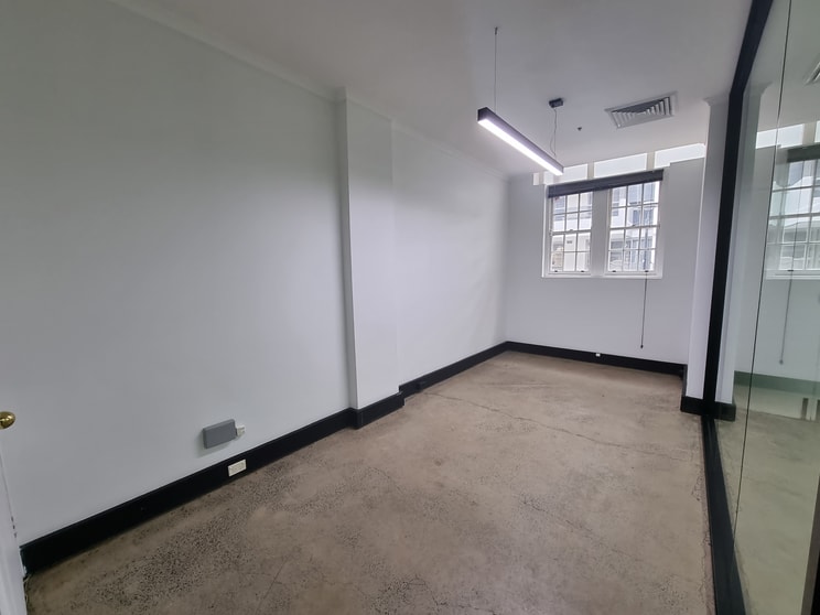 Click to view all images 1/849 South Dowling Street Waterloo NSW 2017 - Image 3