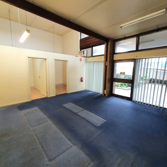 Click to view all images 3/463 Main Street Mordialloc VIC 3195 - Image 3