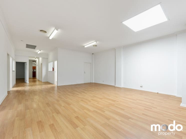 Click to view all images Level 1/403B Bell Street Pascoe Vale VIC 3044 - Image 3