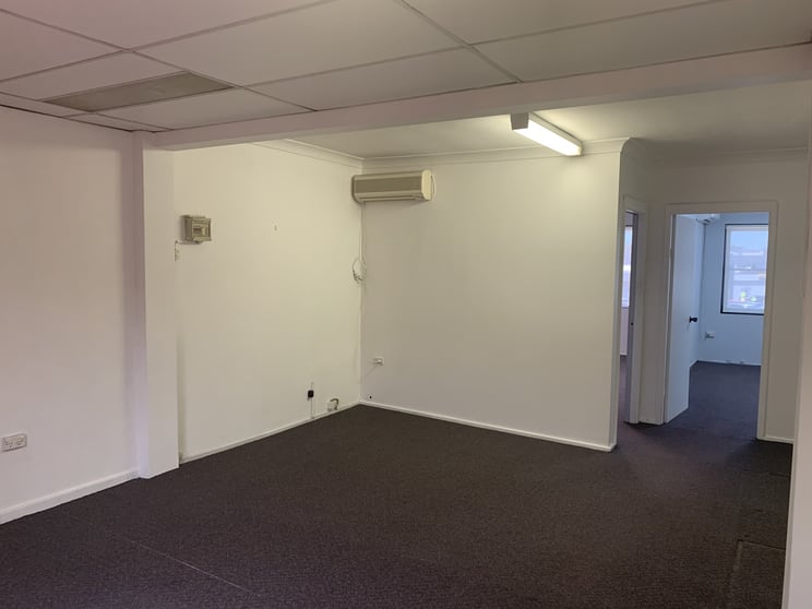 Click to view all images Suite 12/34 Princes Highway Figtree NSW 2525 - Image 2