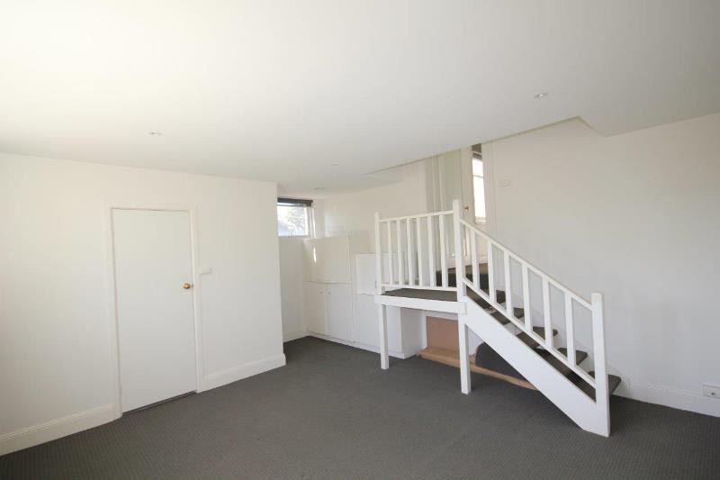 Click to view all images Suite 2/44 Warra Street Kooyong VIC 3144 - Image 2