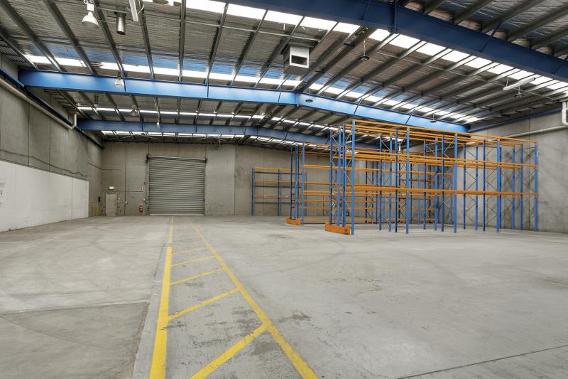 Click to view all images Unit 668/Ground floor - 668 Lorimer St Port Melbourne VIC 3207 - Image 2