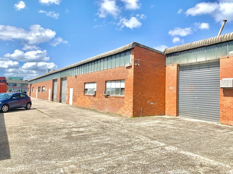 Click to view all images 4/12 Brunsdon Street Bayswater VIC 3153 - Image 3