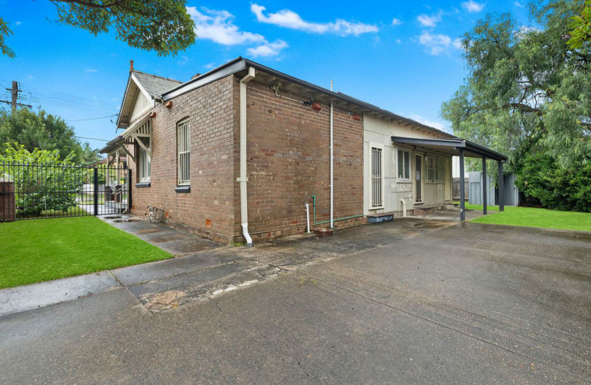 Click to view all images 262 lakemba street Wiley Park NSW 2195 - Image 2