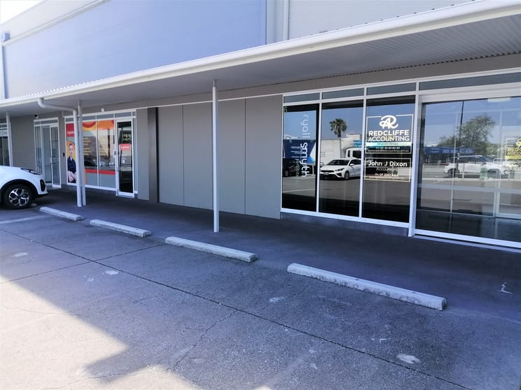 Click to view all images 6A & 6B 75 Redcliffe Parade Redcliffe QLD 4020 - Image 1