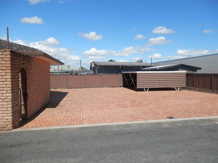 Click to view all images 36 King Street Warwick QLD 4370 - Image 3