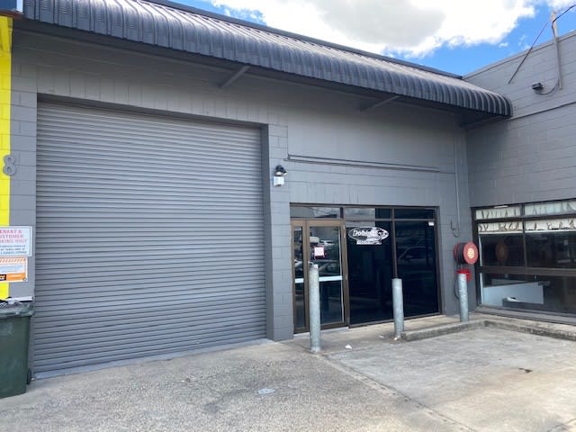 Click to view all images 2/8 Miller Street Slacks Creek QLD 4127 - Image 2