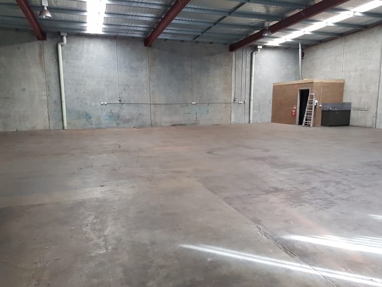 Click to view all images 2/28 Burlington Street Naval Base WA 6165 - Image 3
