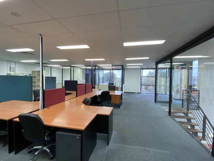 Click to view all images Level 1/206 Lorimer Street Port Melbourne VIC 3207 - Image 2