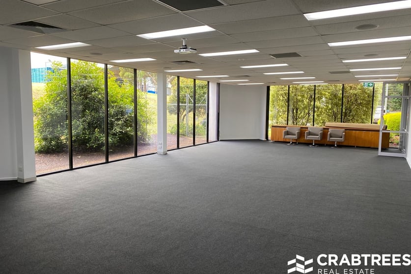 Click to view all images 87 Peters Avenue Mulgrave VIC 3170 - Image 2