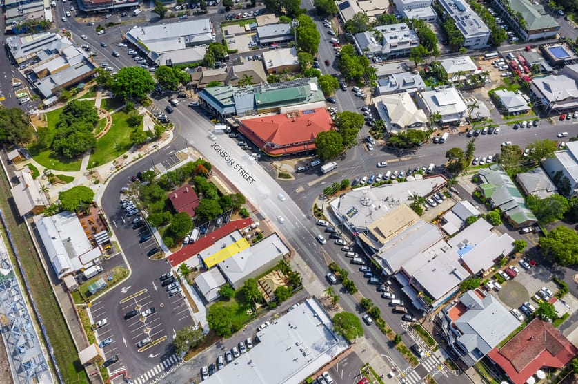 Click to view all images 3/84 Jonson Street Byron Bay NSW 2481 - Image 3