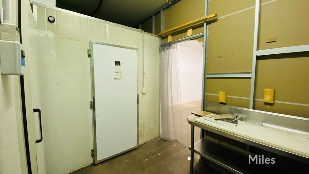 94 Aberdeen Road Macleod VIC 3085 - Image 3