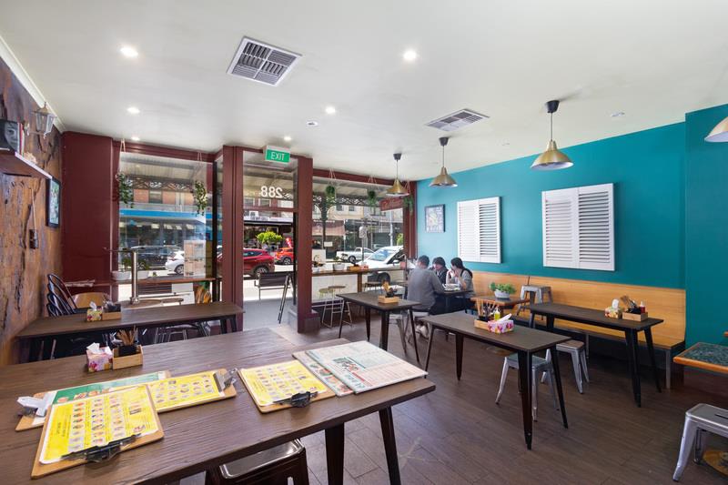Click to view all images HIGH EXPOSURE SHOP & RESIDENCE/288 Clarendon Street South Melbourne VIC 3205 - Image 3