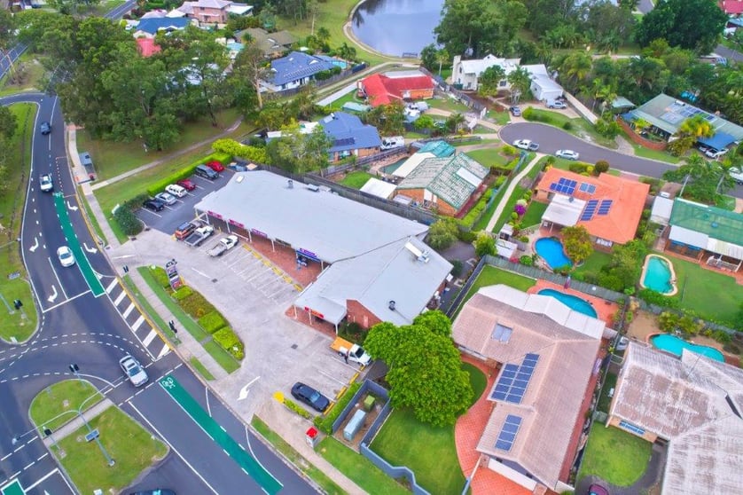Click to view all images 1/93 KARAWATHA DRIVE Mountain Creek QLD 4557 - Image 2
