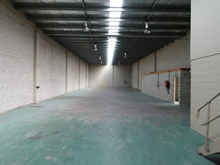 Click to view all images 5/18 Frost Road Campbelltown NSW 2560 - Image 3
