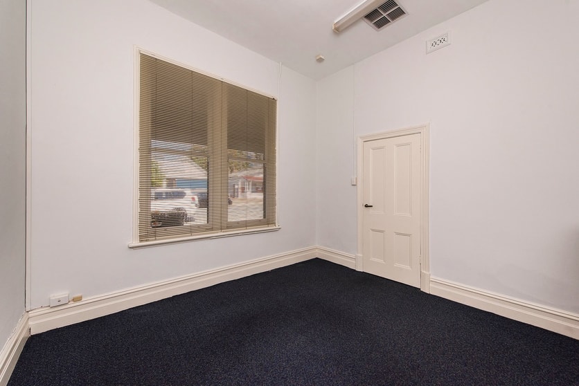 Click to view all images Unit 1/130 Edward Street East Perth WA 6004 - Image 3