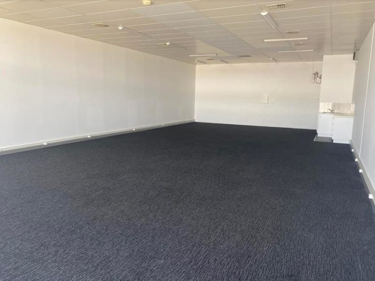 Click to view all images Unit 6/51 Tennant Street Fyshwick ACT 2609 - Image 2