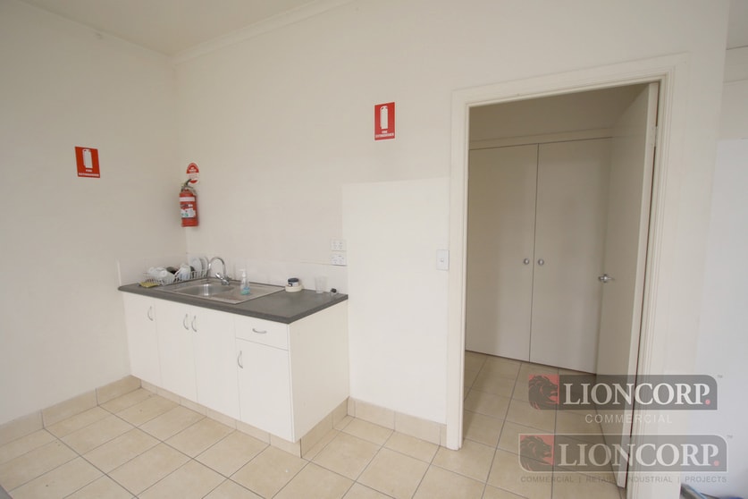 Click to view all images Underwood QLD 4119 - Image 3