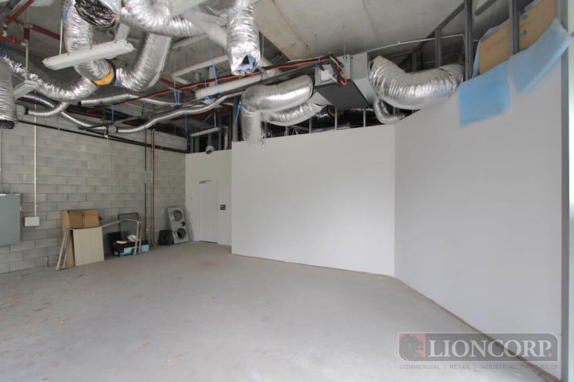 Click to view all images Hamilton QLD 4007 - Image 3