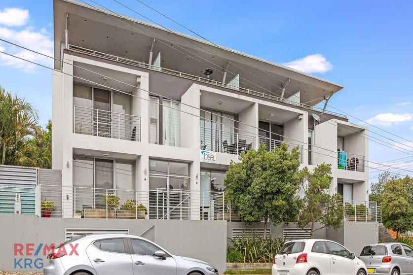 Click to view all images 2/26 McDonald Street Mortlake NSW 2137 - Image 1