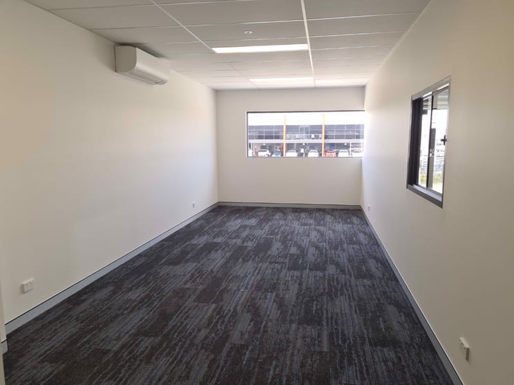 Click to view all images Unit 6, 10 Yato Road Prestons NSW 2170 - Image 3