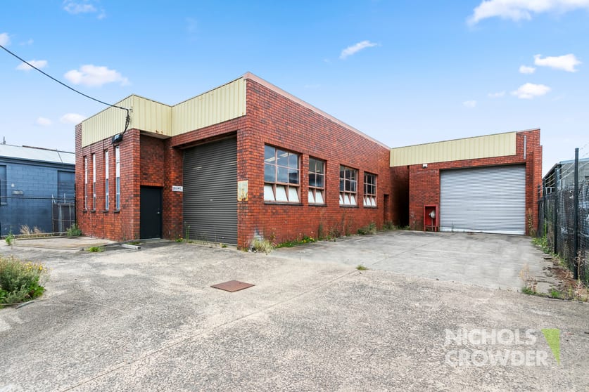 Click to view all images 1/19 Wise Avenue Seaford VIC 3198 - Image 2