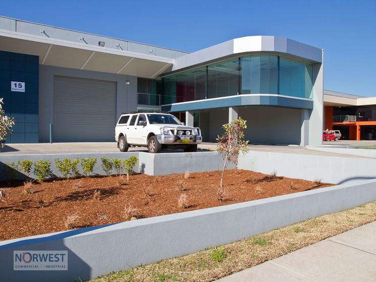 Click to view all images 2/15 Bonz Place Seven Hills NSW 2147 - Image 1