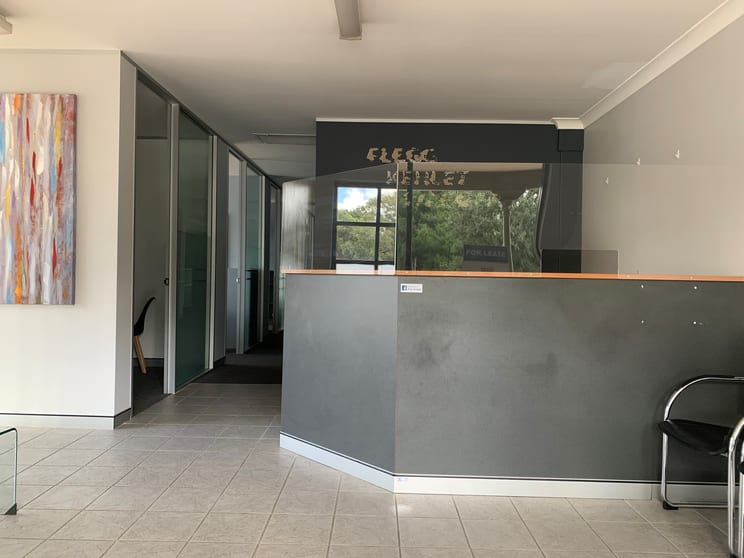 Click to view all images 1/5-7 Lithgow Campbelltown NSW 2560 - Image 2