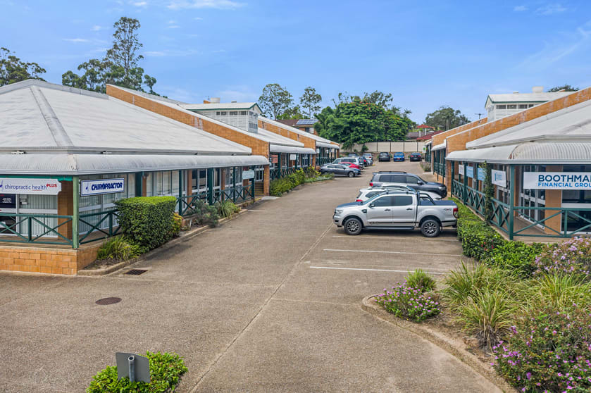 Click to view all images Unit 3/3460 Pacific Highway Springwood QLD 4127 - Image 3