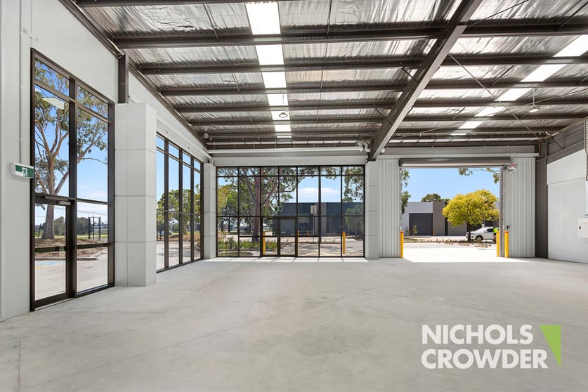 Click to view all images 23/1-5 Lake Drive Dingley Village VIC 3172 - Image 2