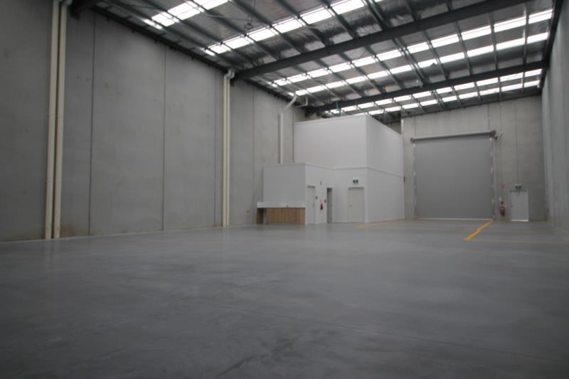 Click to view all images Unit 2/4 Remount Way Cranbourne West VIC 3977 - Image 3