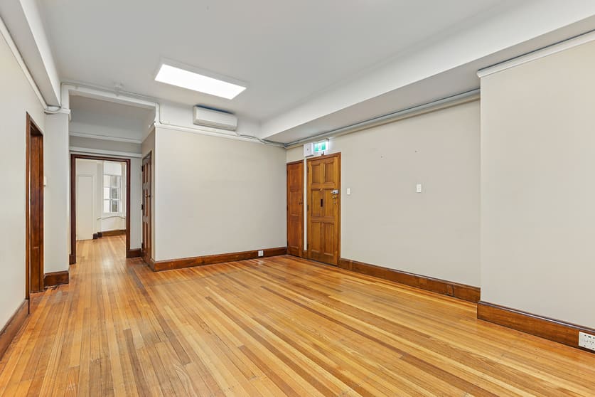 Click to view all images Suite 6.03/135 Macquarie Street Sydney NSW 2000 - Image 3