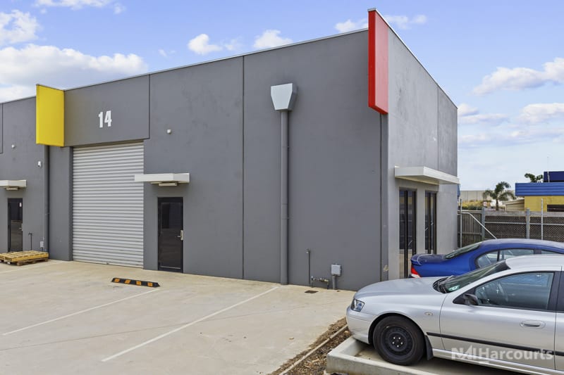 Click to view all images 14/7-9 Douro Street North Geelong VIC 3215 - Image 2
