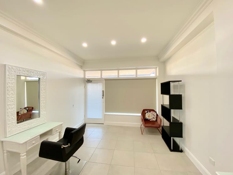 Click to view all images Shop A/102 Charters Towers Road Hermit Park QLD 4812 - Image 3