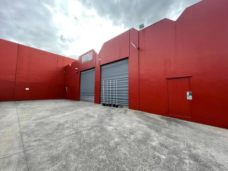 Click to view all images 2/47-49 Melverton Drive Hallam VIC 3803 - Image 1