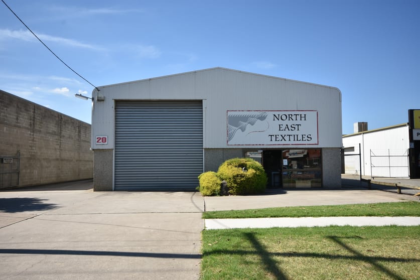 Click to view all images 20 Reid Street Wodonga VIC 3690 - Image 1