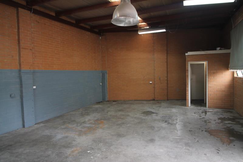 Click to view all images 4/13-15 Heart Street Dandenong VIC 3175 - Image 2