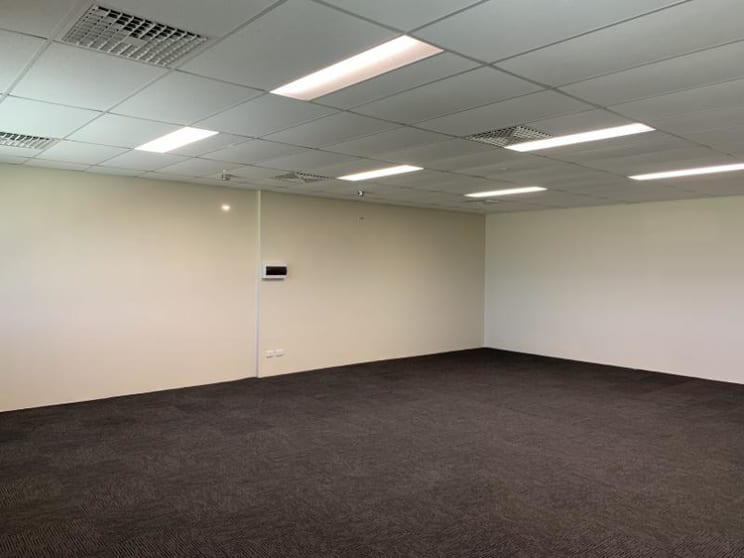 Click to view all images 2/305 Victoria Rd Malaga WA 6090 - Image 2