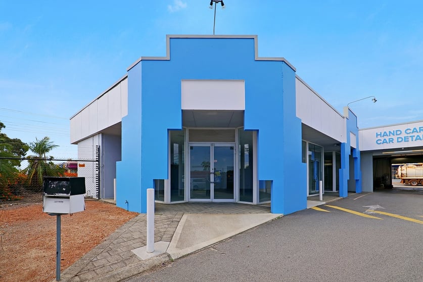 Click to view all images 1 & 2/2 Farrall Road Midvale WA 6056 - Image 2